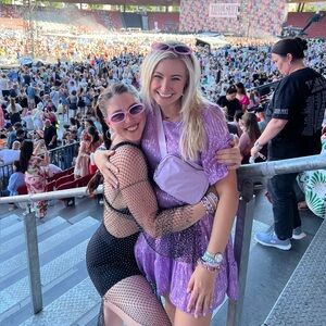 Taylor swift outfit eras tour fit sparkle lover